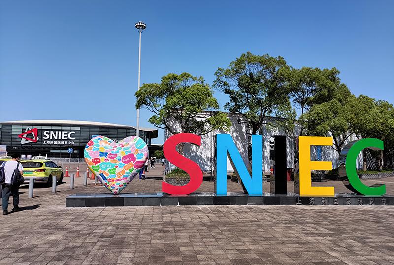La participation de Nuuko Power au 16e salon international SNEC (2023) sur la production d'énergie photovoltaïque et l'énergie intelligente (Shanghai) a attiré l'attention
    